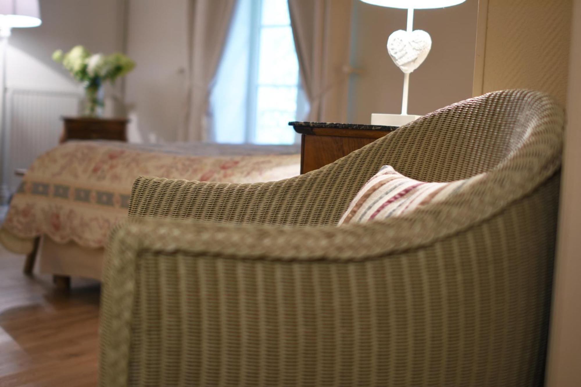 Bed and Breakfast Domaine De L'Ermitage Berry-Bouy Екстер'єр фото